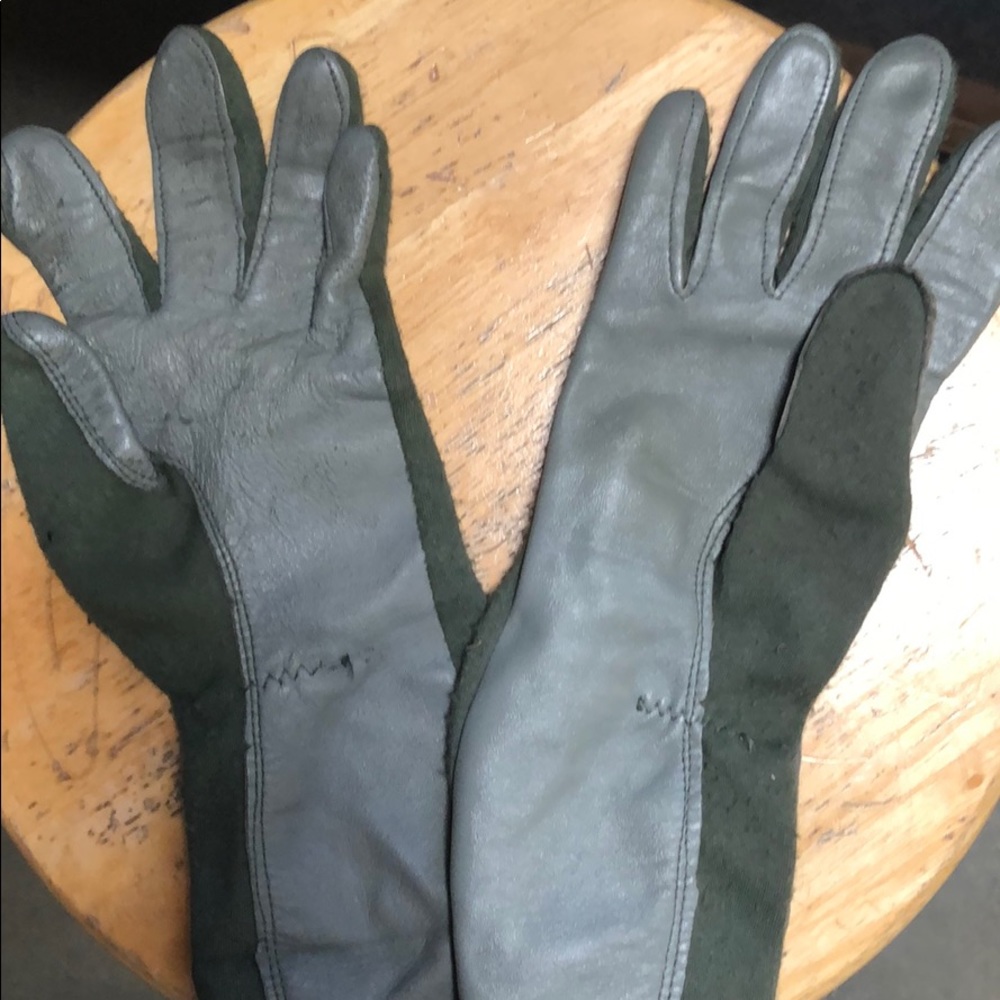 US Air Force Authentic Used Gloves